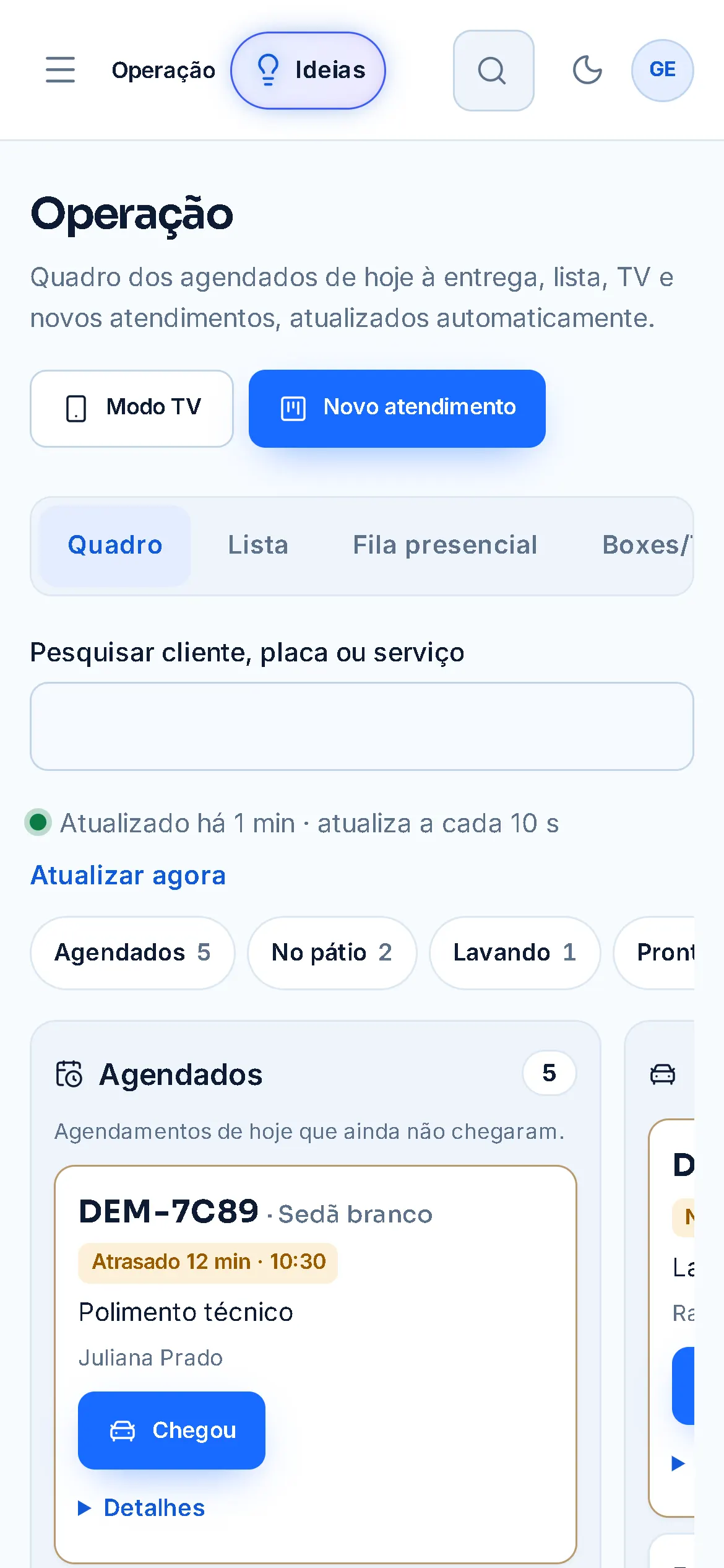 Quadro de operação do app LavaFlux aberto no celular